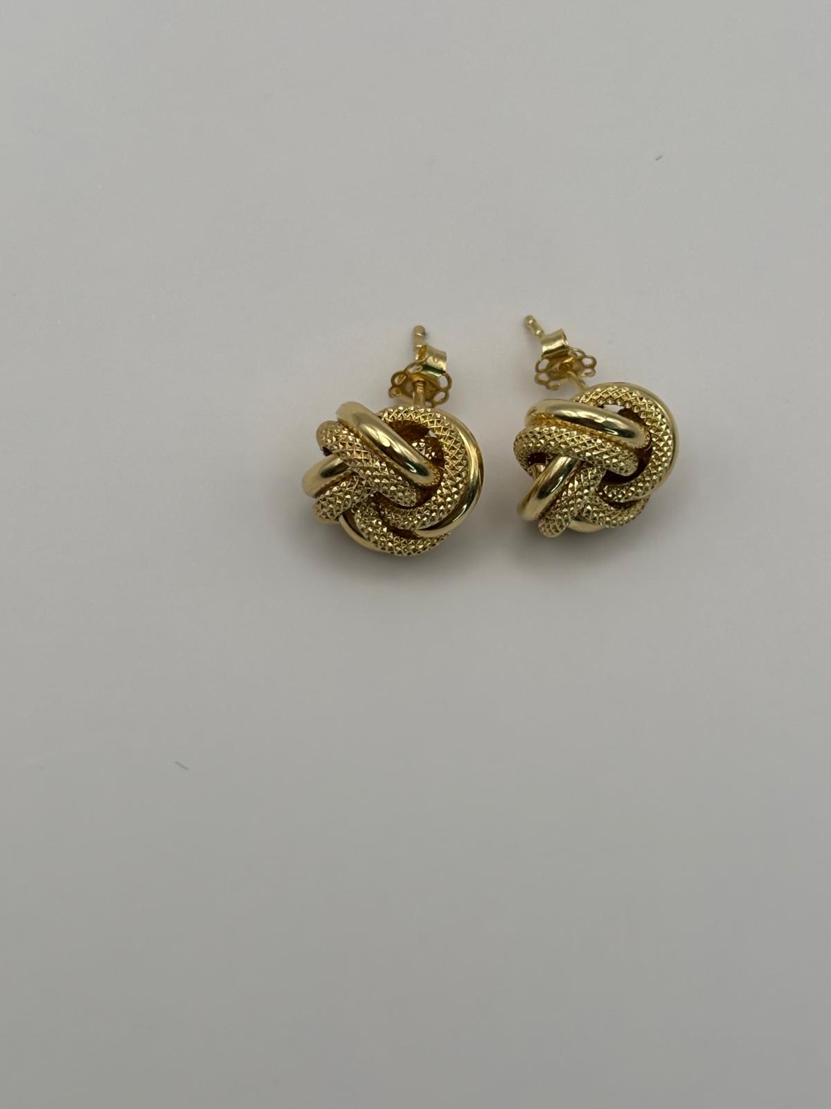 Aretes nudos 10k