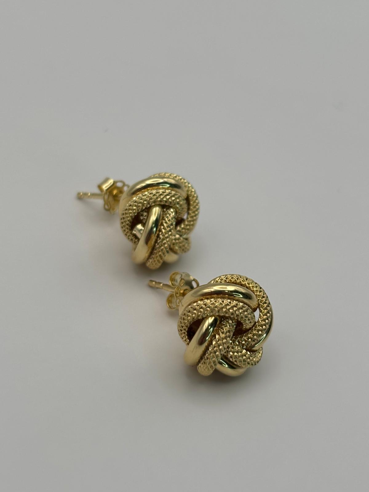 Aretes nudos 10k